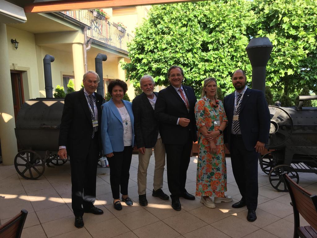 PHOTO 2023 06 16 14 00 26